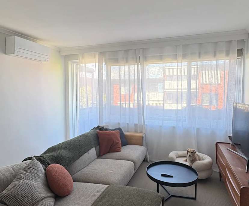 $350, Flatshare, 2 bathrooms, Hawthorn East VIC 3123