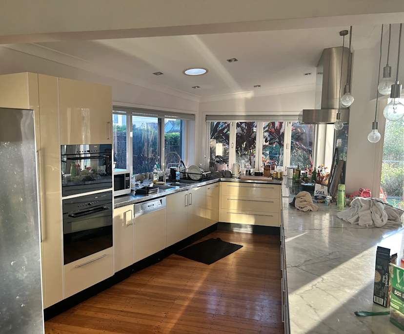 $210, Student-accommodation, 5 bathrooms, Saint Lucia QLD 4067