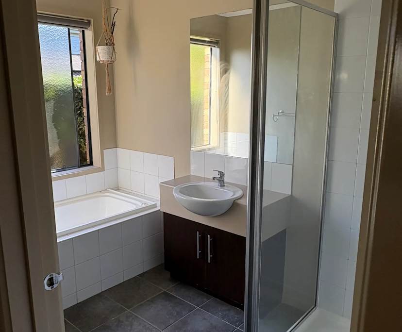 Unfurnished room with own bathroom