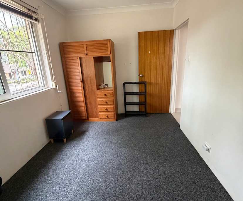 Unfurnished room in a share house