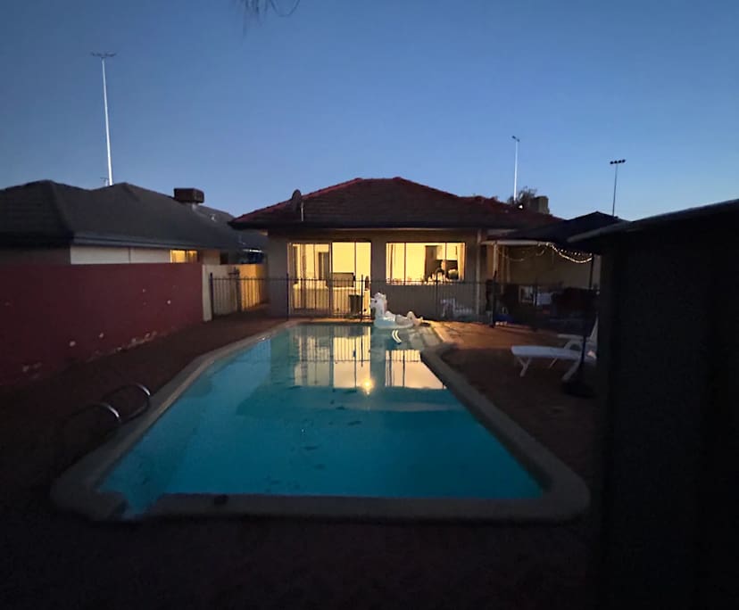 Furnished room in a share house