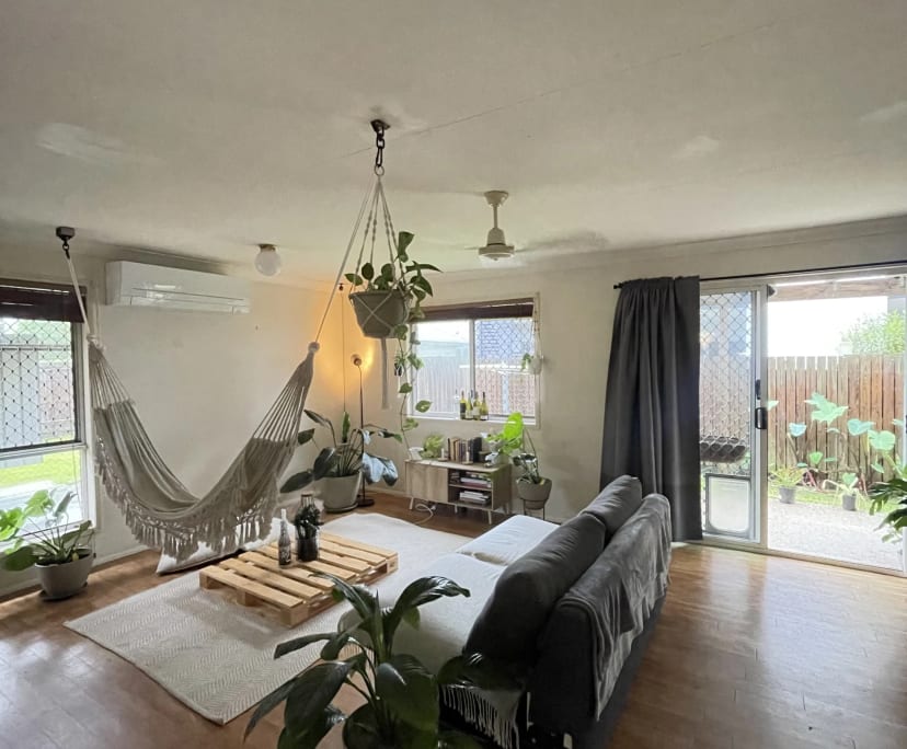 Room in a share house