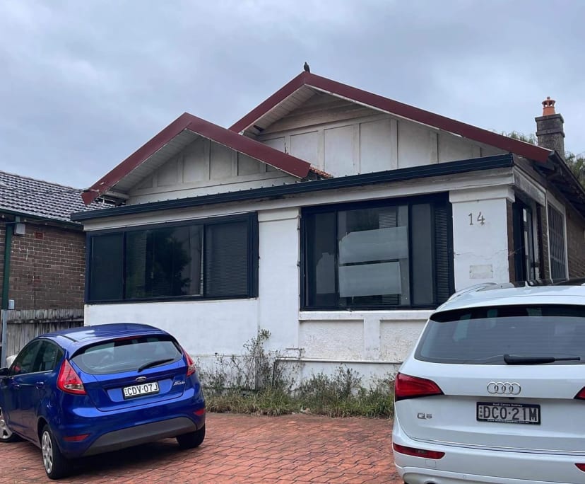 Room in a share house