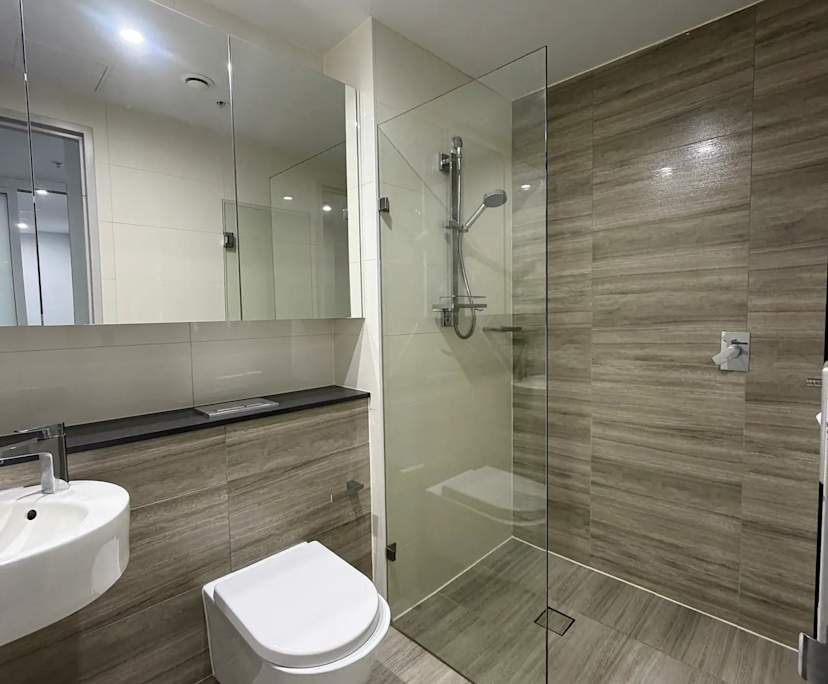 $1,200, Whole-property, 2 bathrooms, Mascot NSW 2020