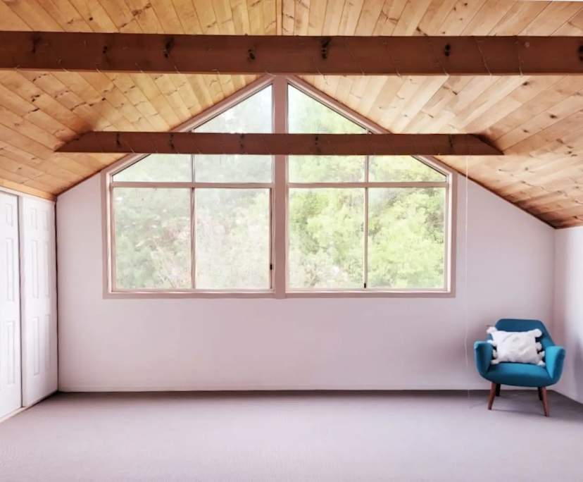 Furnished room with own bathroom