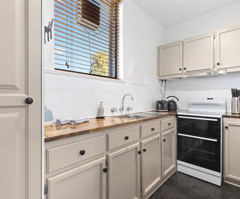 $600, 1-bed, 1 bathroom, Richmond VIC 3121