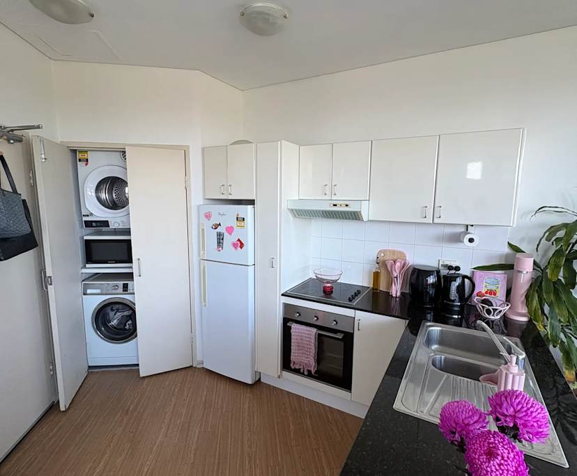 $780, 1-bed, 1 bathroom, Chippendale NSW 2008