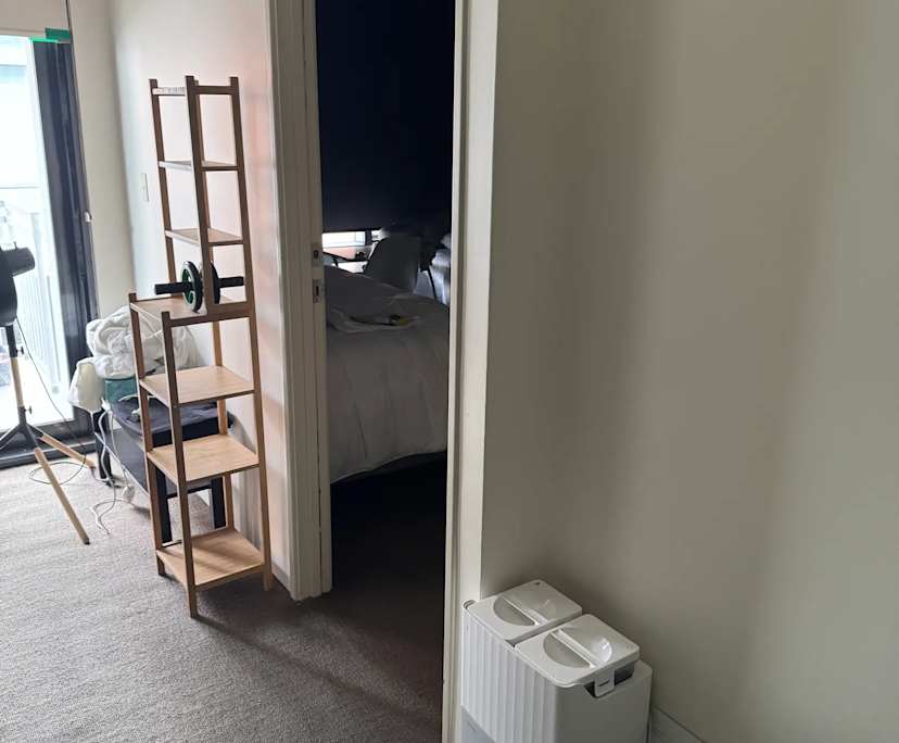 Furnished room with ensuite in a flatshare