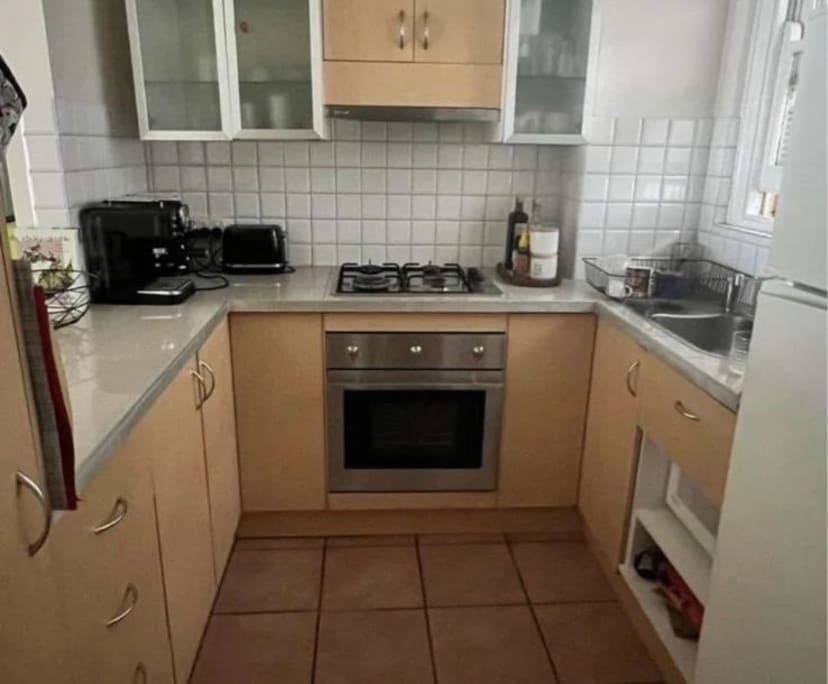 Furnished room in a flatshare