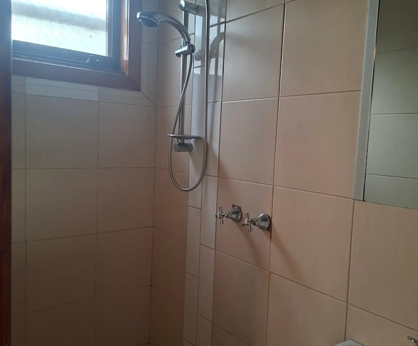 $190, Share-house, 4 bathrooms, Greta West VIC 3675