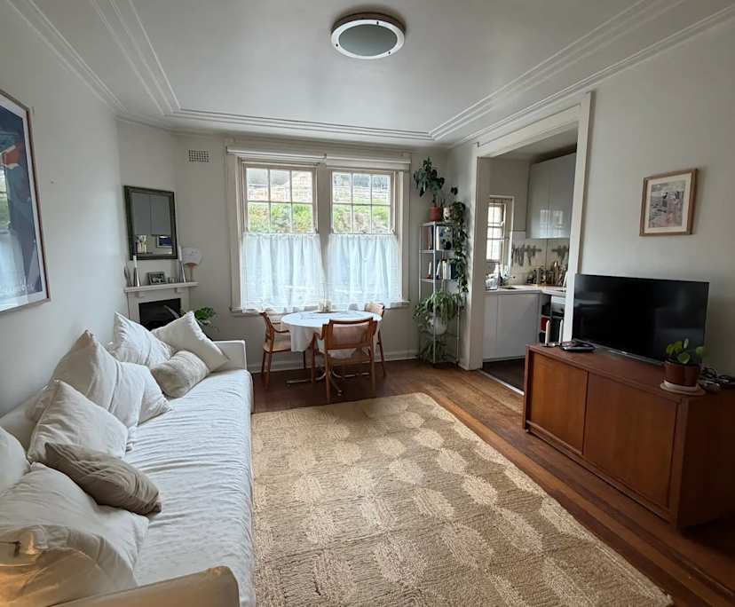Whole property with 2 rooms for rent