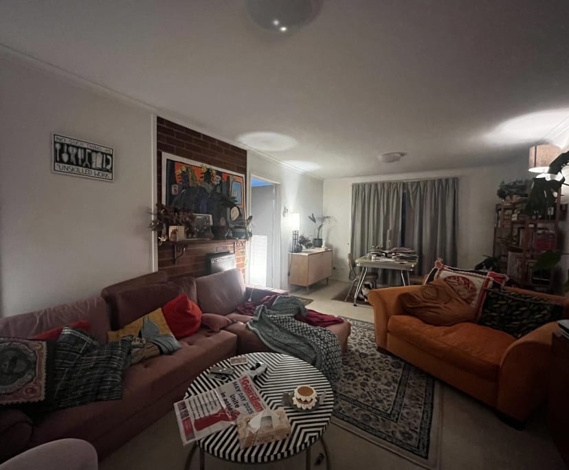 Room in a share house