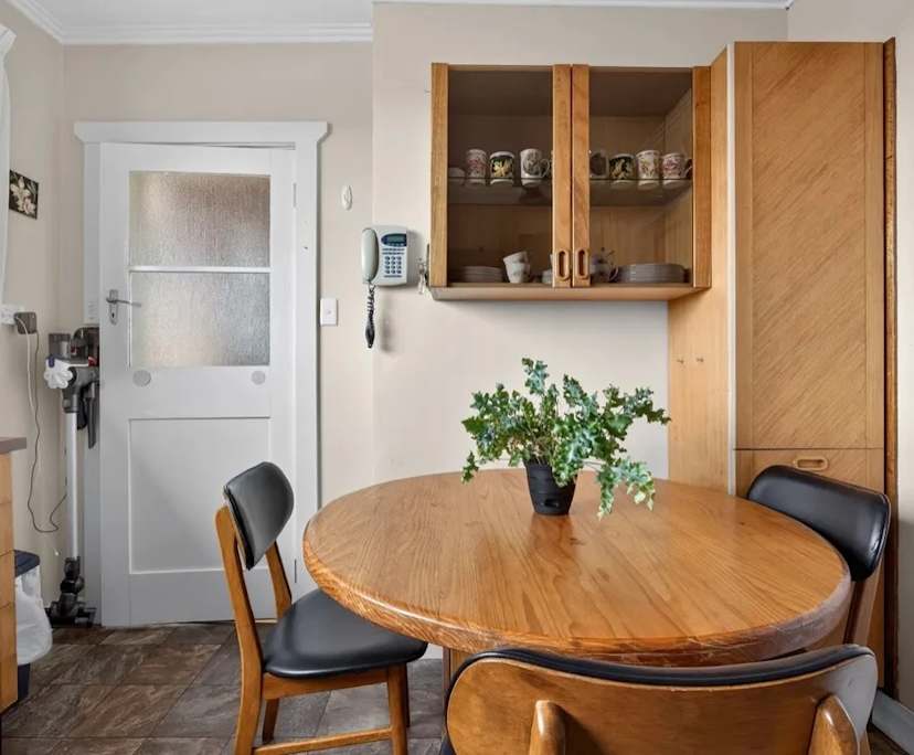 Whole property with 3 rooms for rent