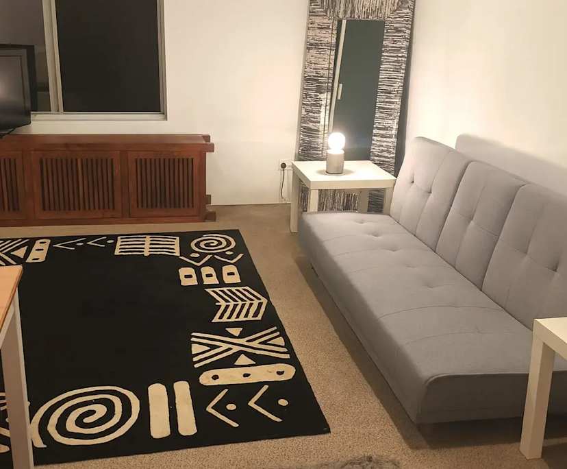 Furnished room in a flatshare