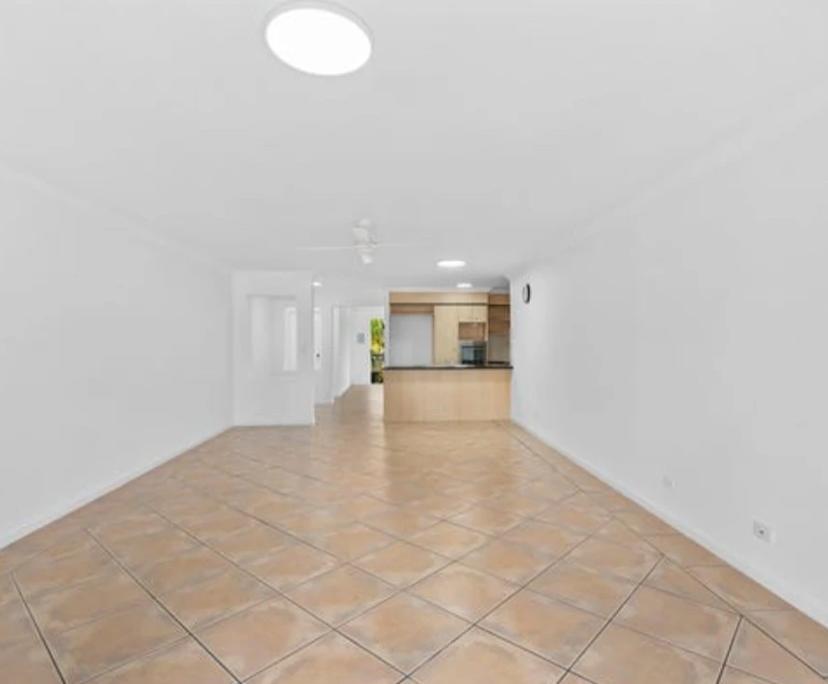 Whole property with 2 rooms for rent