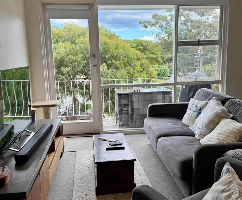 Furnished room in a flatshare