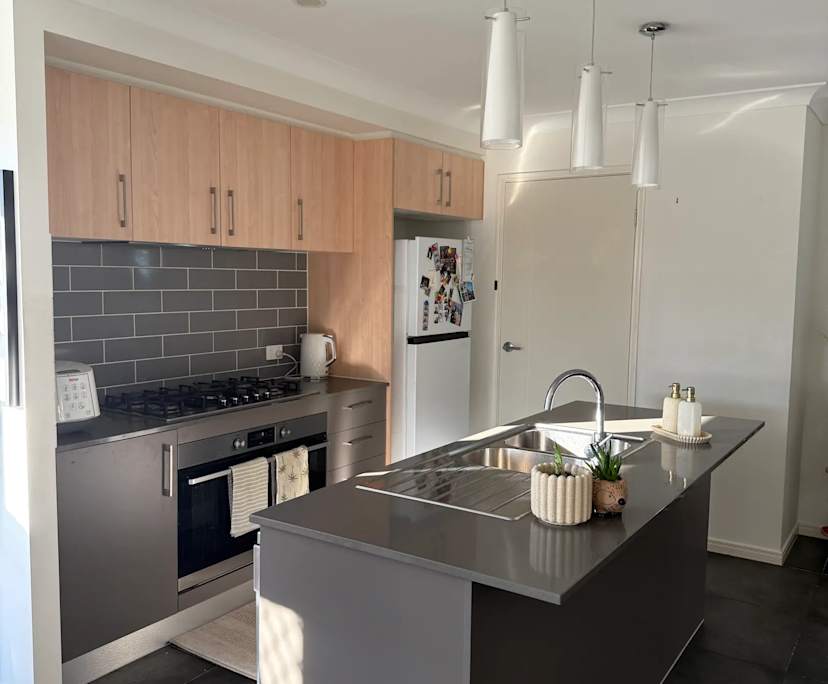 $270, Share-house, 4 bathrooms, Pimpama QLD 4209