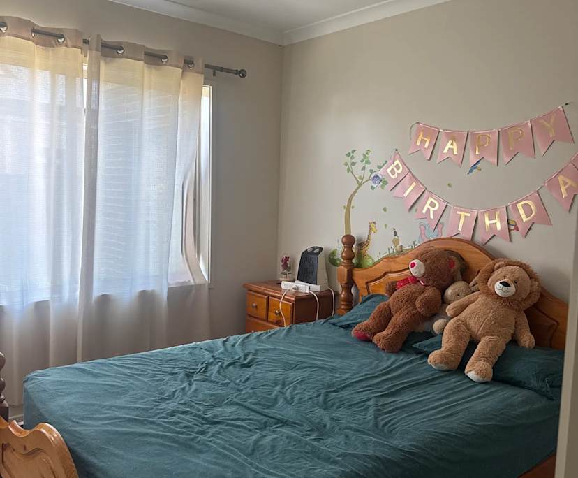 Furnished room in a share house