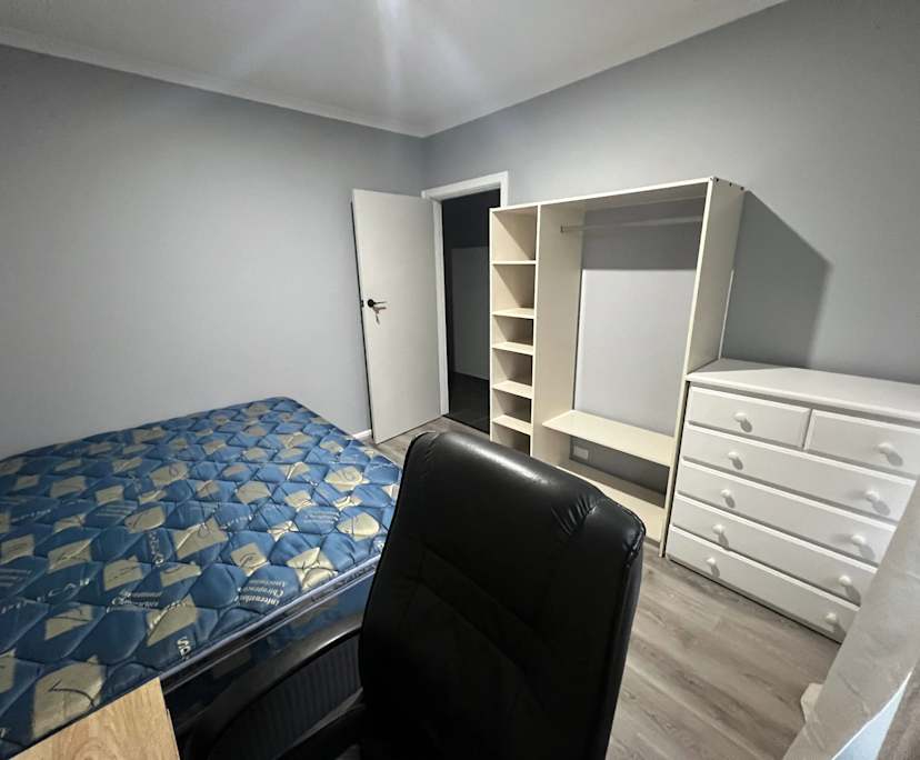 $245, Share-house, 6 bathrooms, Kingsbury VIC 3083