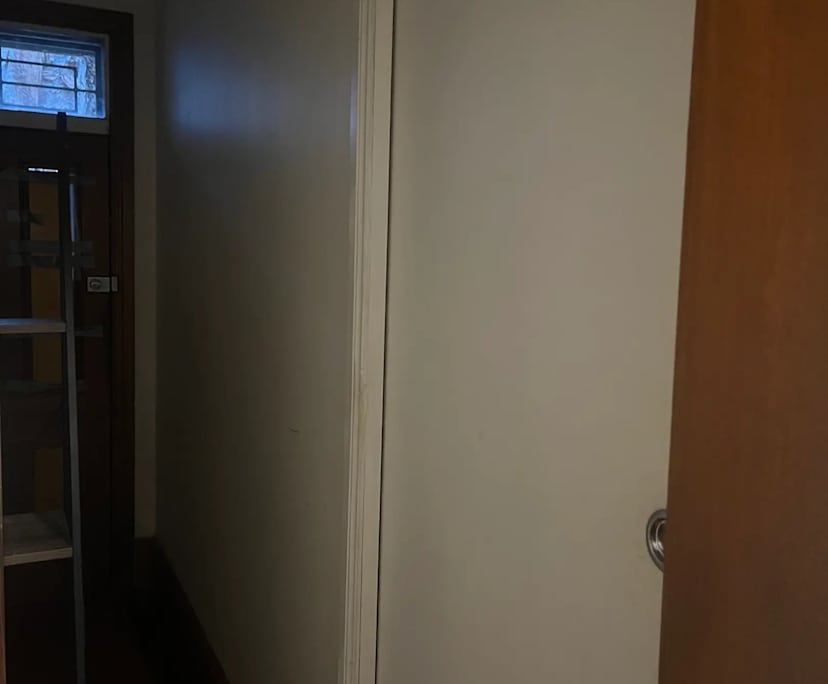 Room in a share house