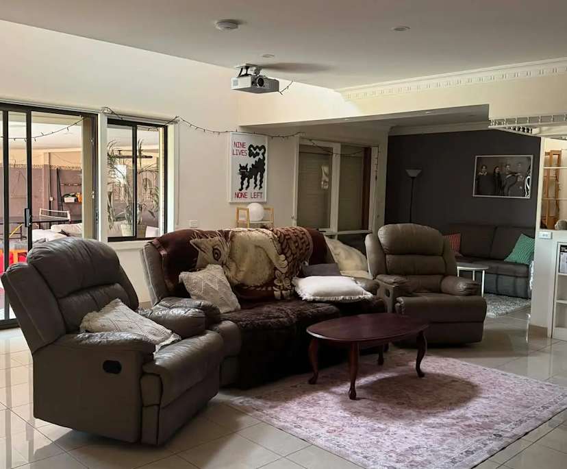 Room in a share house