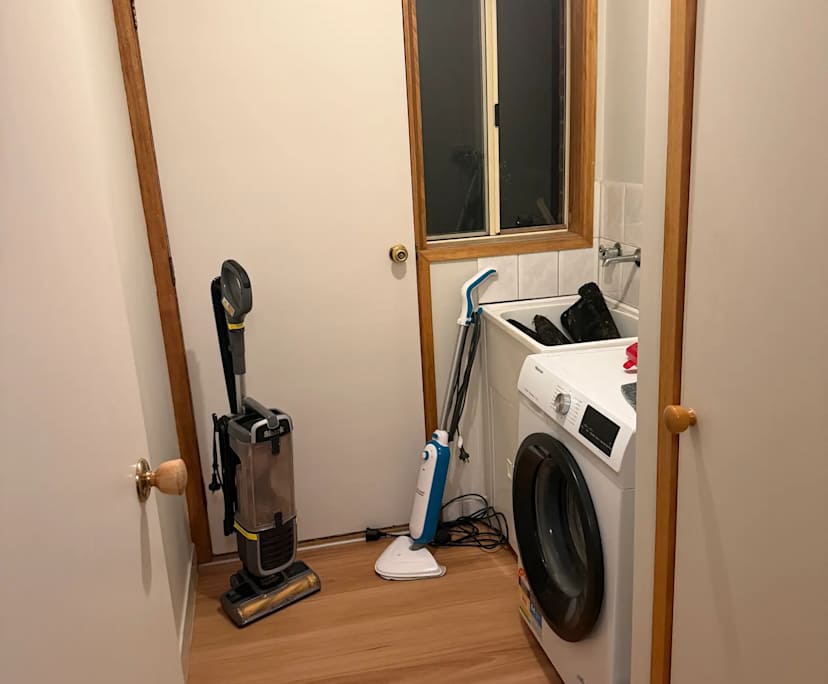 $280, Share-house, 3 bathrooms, Saint Albans Park VIC 3219