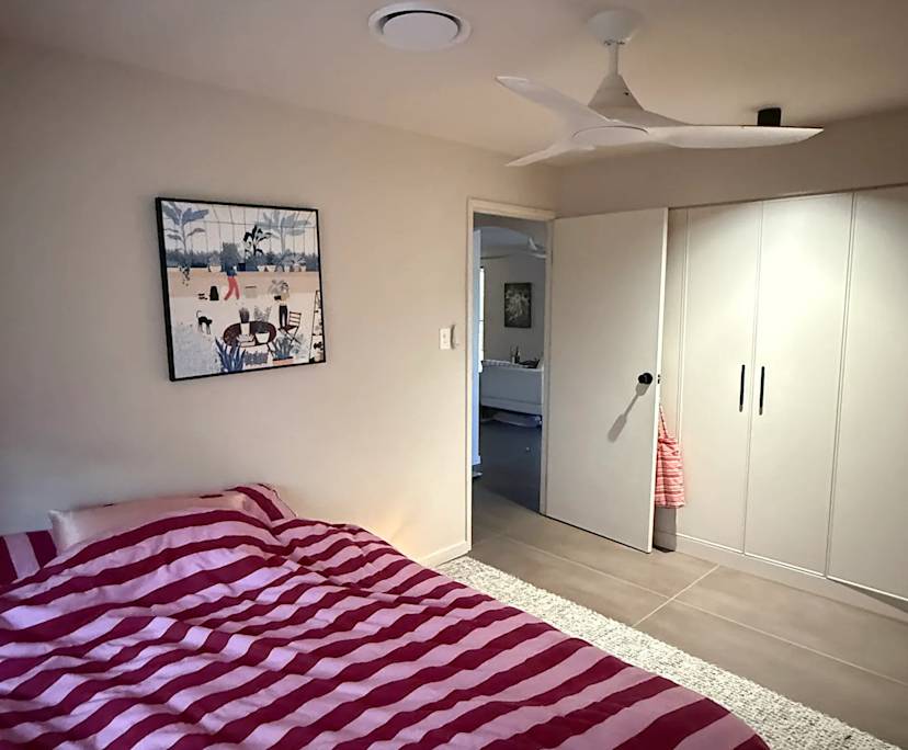 Furnished room in a share house