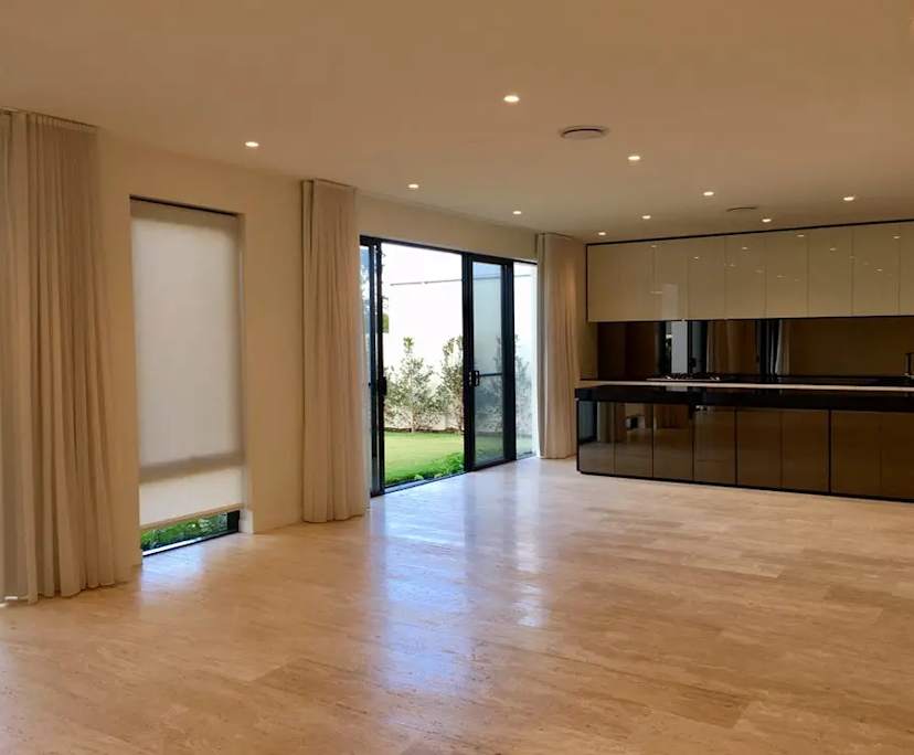 Unfurnished room with own bathroom