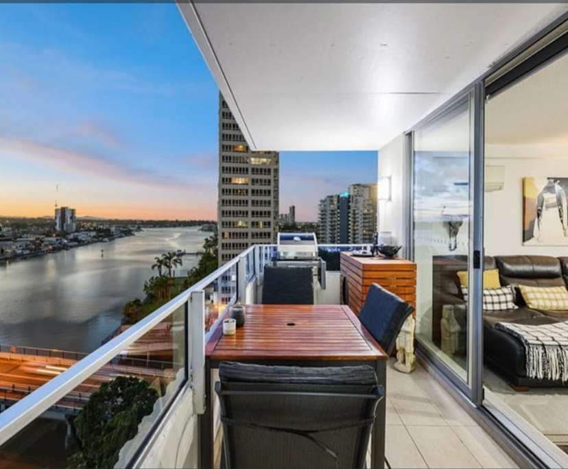 $550, Flatshare, 3 bathrooms, Surfers Paradise QLD 4217