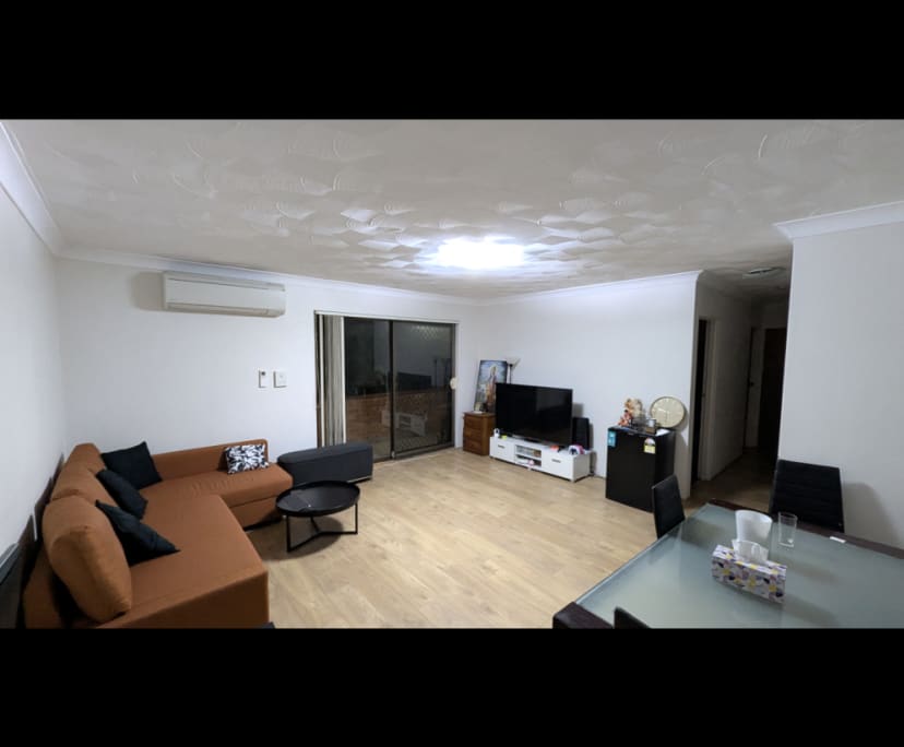 Furnished room with ensuite in a flatshare