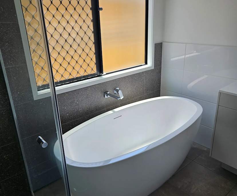 $260, Share-house, 4 bathrooms, Deebing Heights QLD 4306