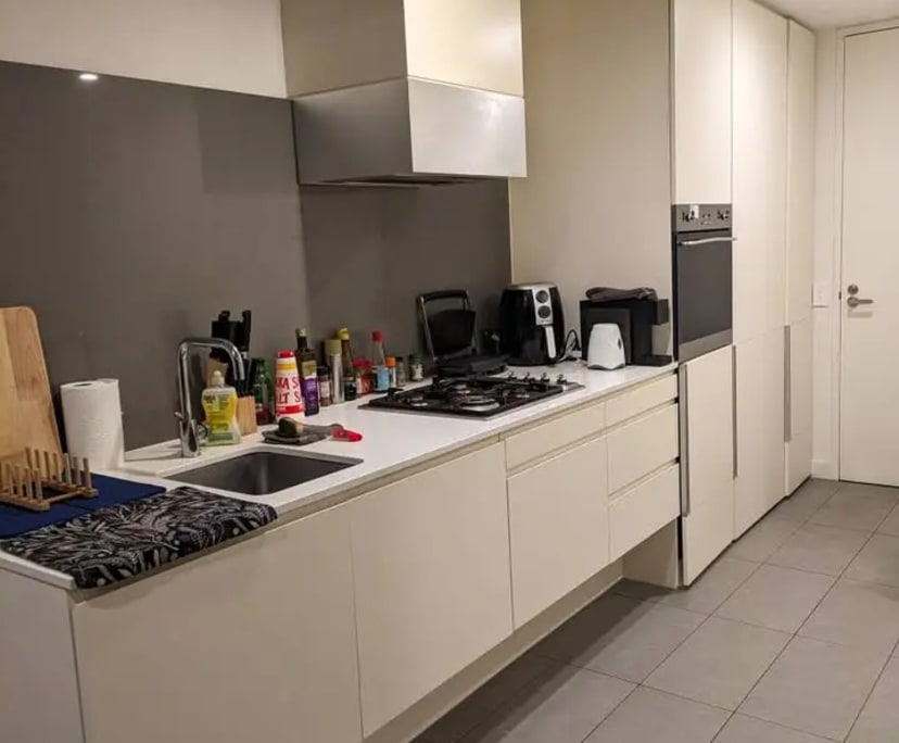 Furnished room with ensuite in a flatshare