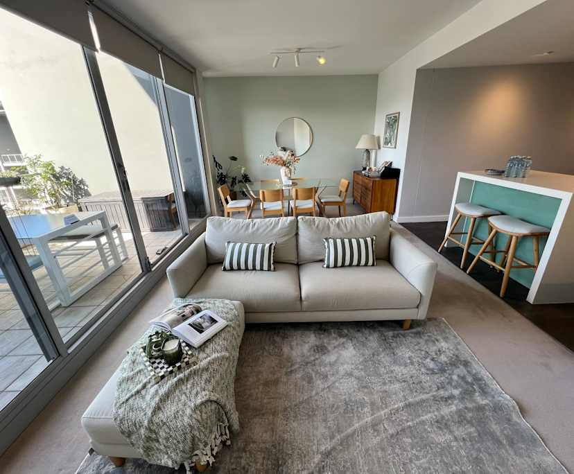 Whole property with 2 rooms for rent