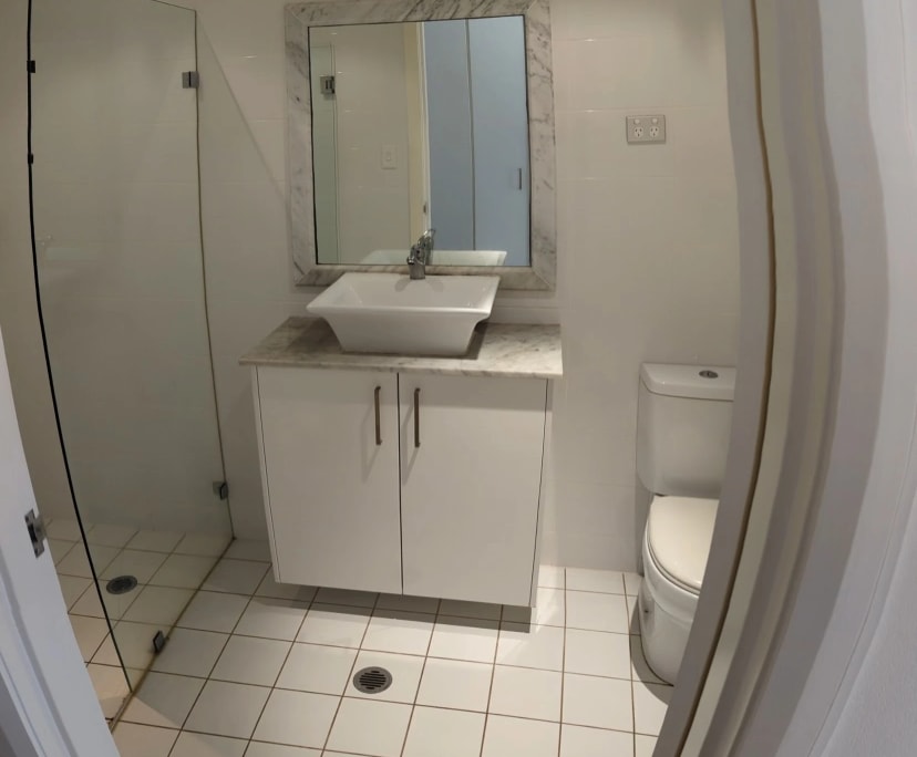 Unfurnished room with own bathroom