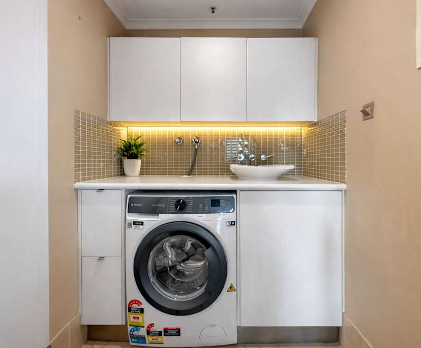 $550, Flatshare, 2 bathrooms, Kangaroo Point QLD 4169