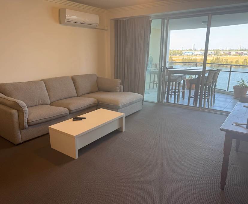 $450, Flatshare, 2 bathrooms, Varsity Lakes QLD 4227