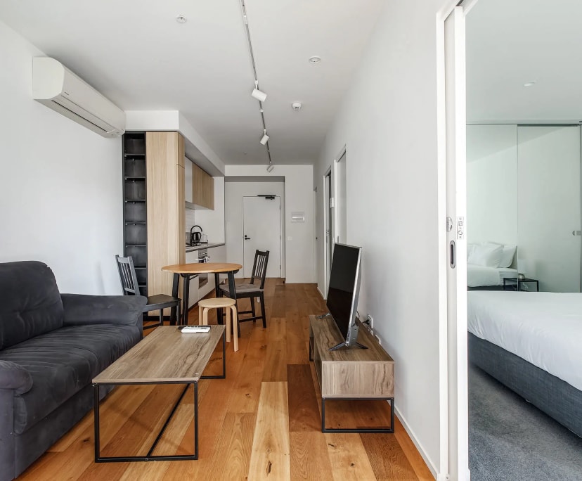 $750, Whole-property, 2 bathrooms, West Melbourne VIC 3003