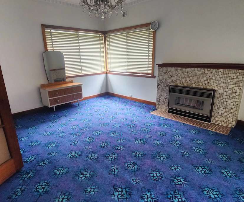 Room in a share house