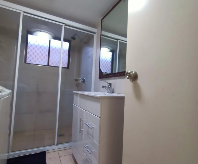 $180, Share-house, 6 bathrooms, Merrylands West NSW 2160