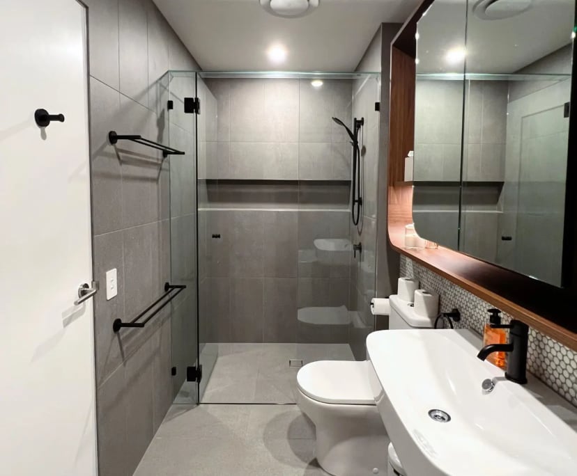 $700, Share-house, 3 bathrooms, South Brisbane QLD 4101