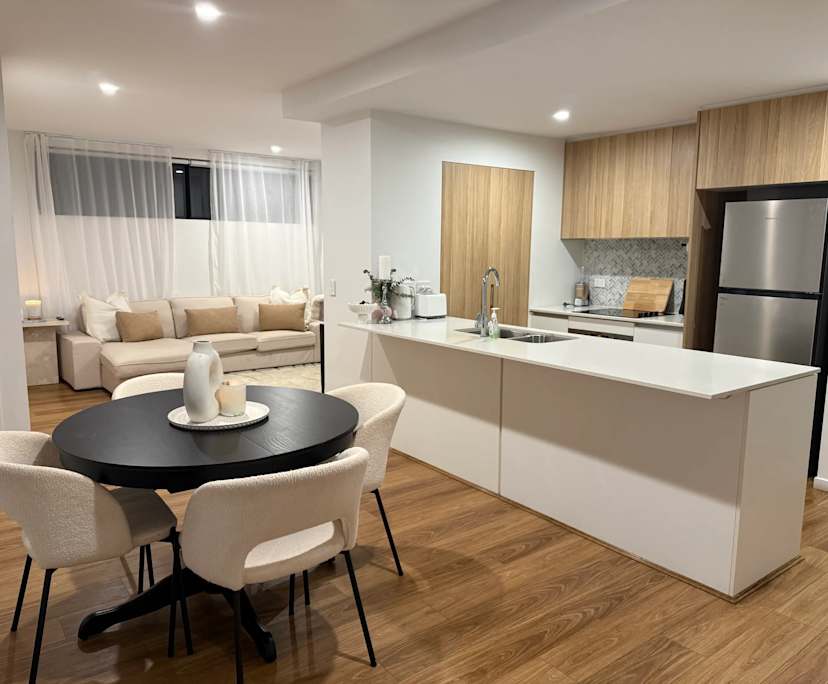 Unfurnished room with own bathroom