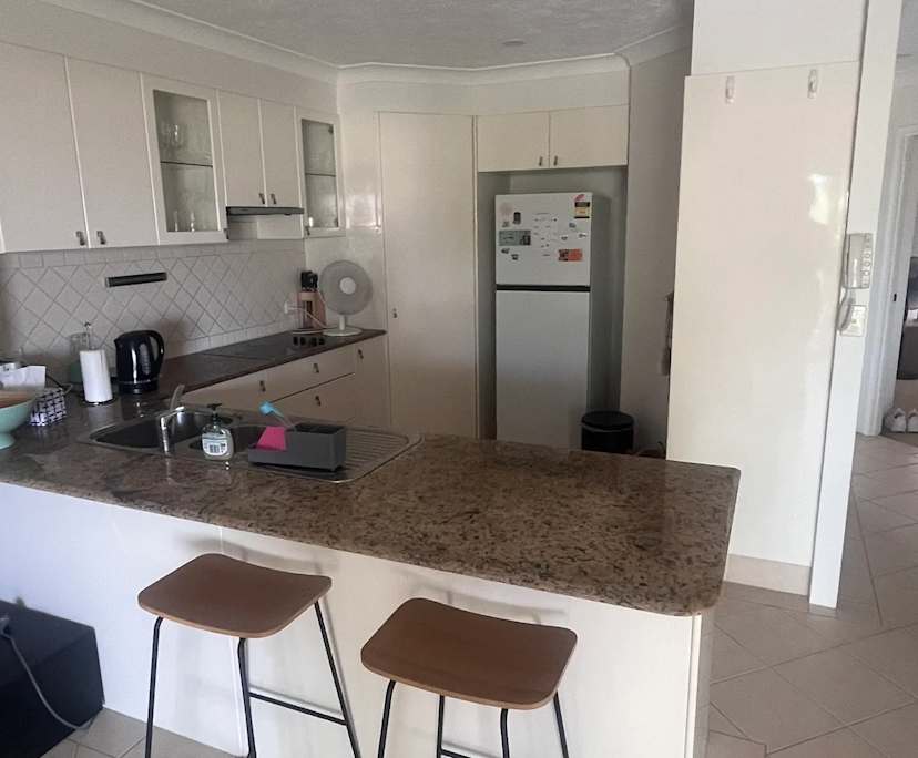 $410, Flatshare, 2 bathrooms, Mermaid Beach QLD 4218