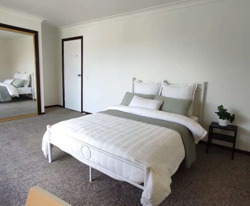 $250, Share-house, 6 bathrooms, Prairiewood NSW 2176