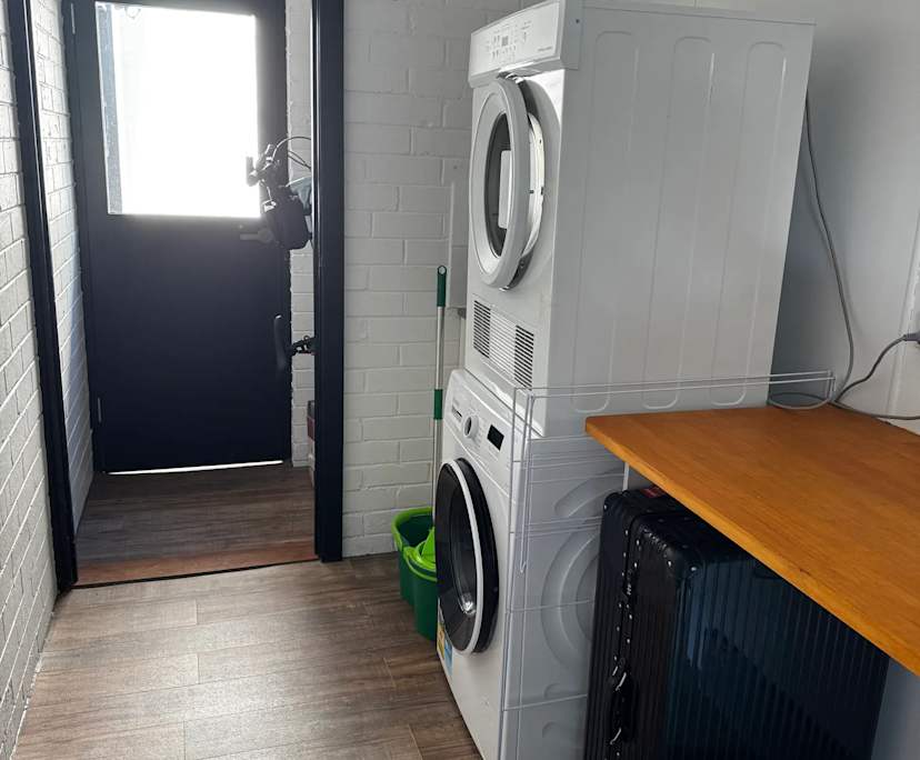 $400, Flatshare, 2 bathrooms, Malvern VIC 3144