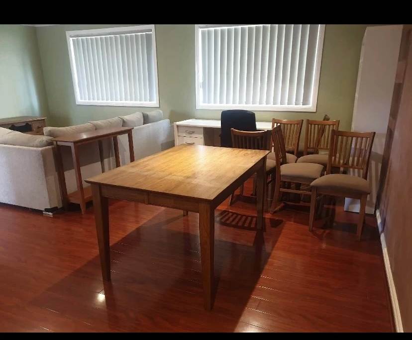 Unfurnished room in a flatshare