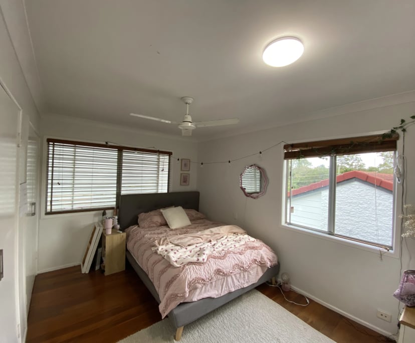 Whole property with 4 rooms for rent