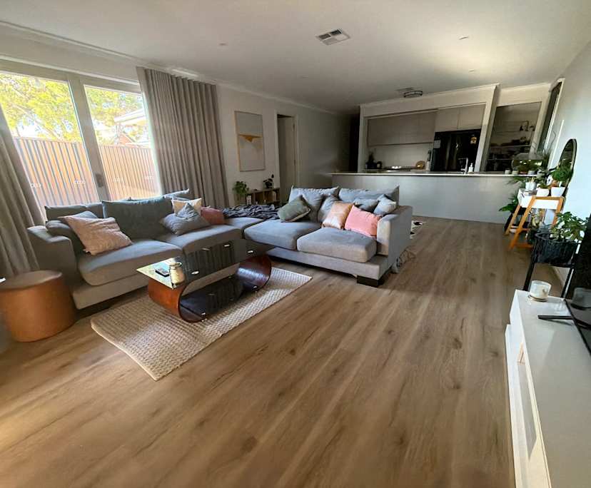 Unfurnished room with own bathroom