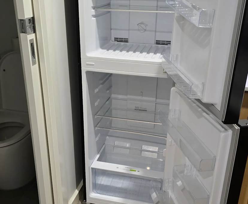 $350, Share-house, 6 bathrooms, Pakenham VIC 3810