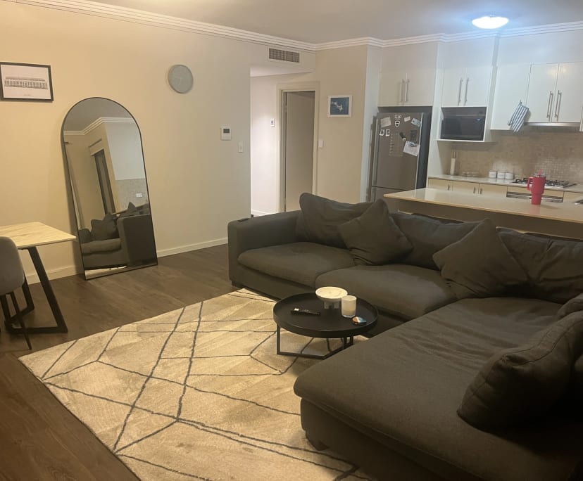 Furnished room with ensuite in a flatshare