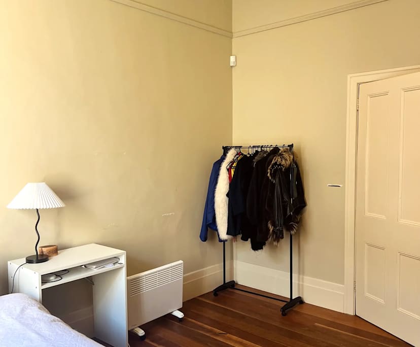 Room in a share house
